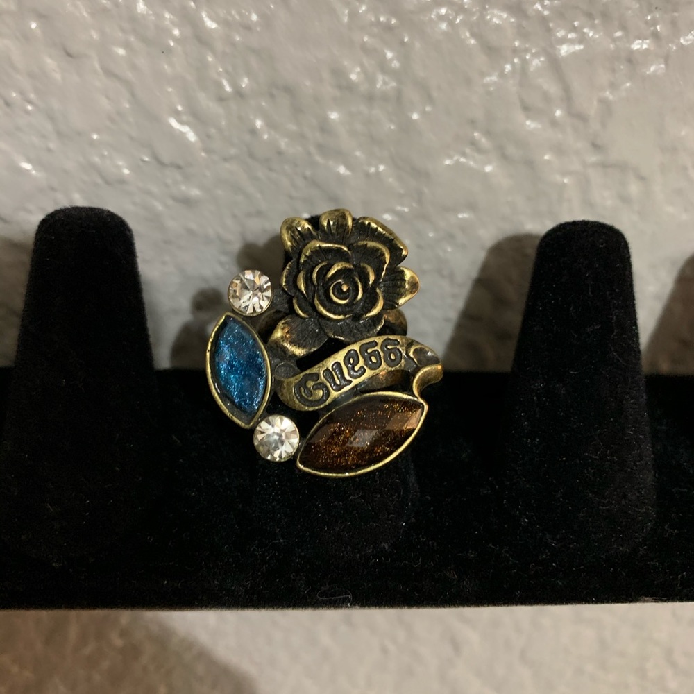 Guess ring size 6